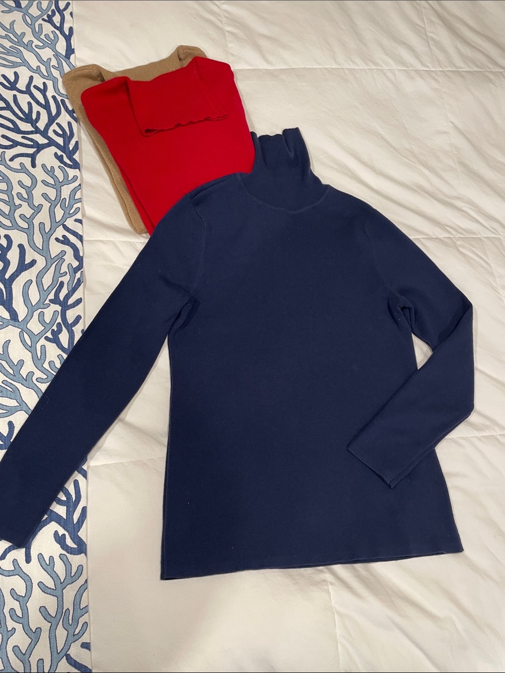 Chico’s Classic Knit Turtleneck Sweater, Chico’s size 1 (fits 4-6/S)
